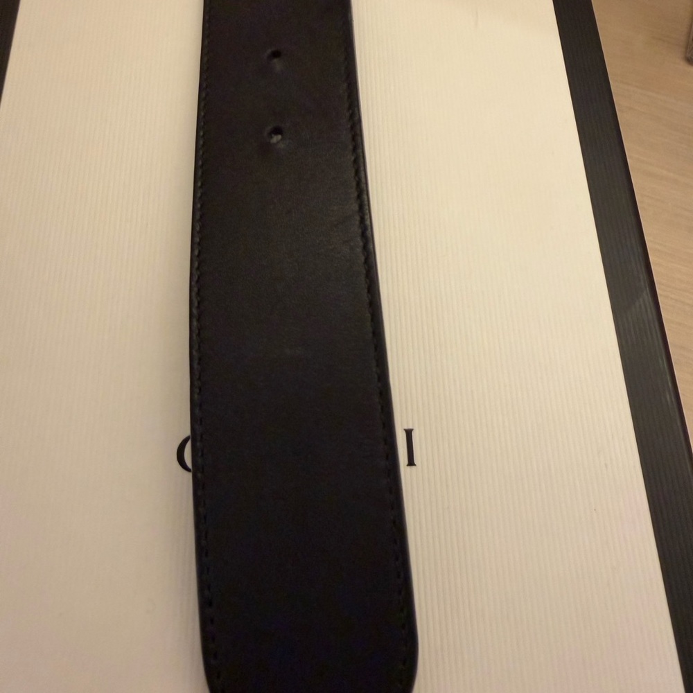 Women's Gucci Black Leather Belt with Gold Woven GG Buckle Size 70 - Picture 7 of 8